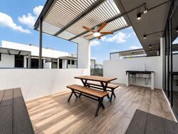 Alana (D28), Terrace #604297591